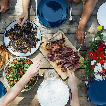 Maison Familiale Avec Sauna Et Ferme Proche - Fr-1-788-49 *